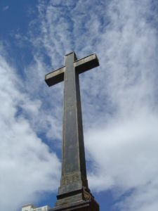 Honolulu_Catholic_Cemetery_Iron_Cross